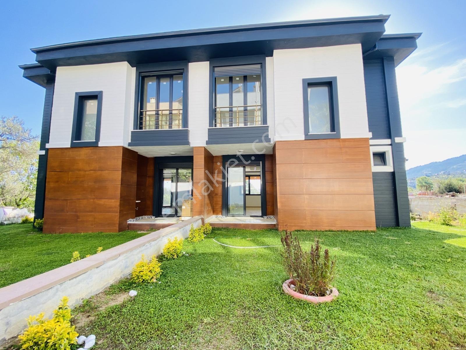 Kerim'den Altınoluk Satılık 3+1 Bahçeli Lüx Sıfır Villa - Görsel 7