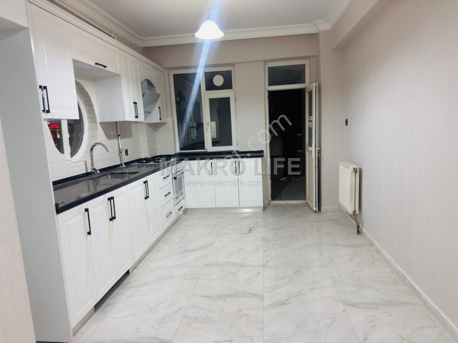 Urfa Yolu Üzerinde İçi Yenilenmiş Geniş Tip 3+1 Taşınmaya Hazır Daire - Görsel 7