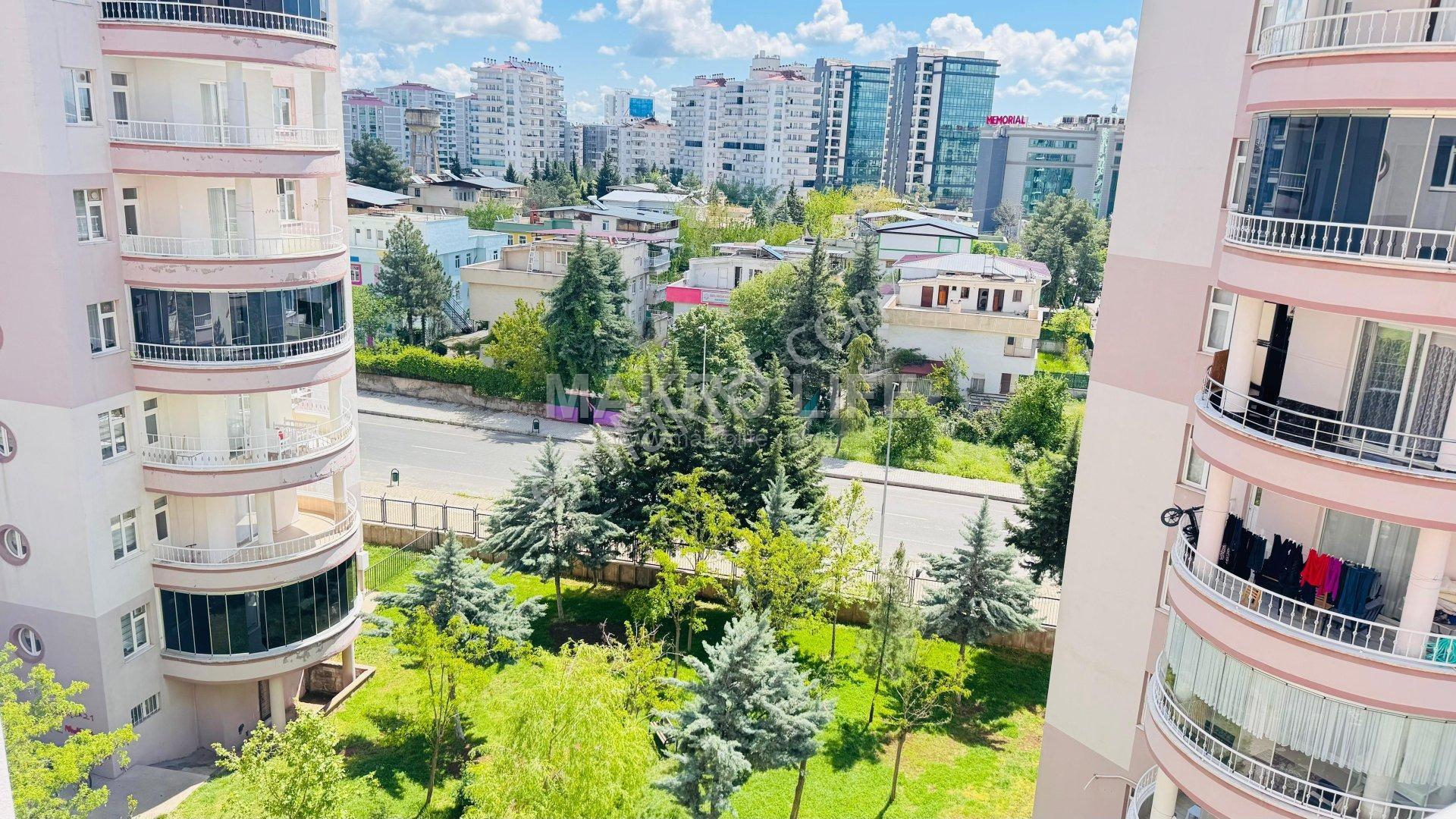 Urfa Yolu Üzerinde İçi Yenilenmiş Geniş Tip 3+1 Taşınmaya Hazır Daire - Görsel 4