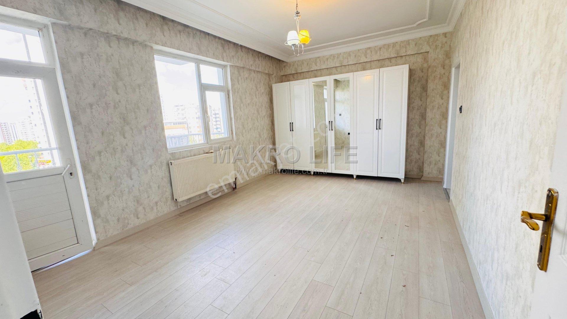 Urfa Yolu Üzerinde İçi Yenilenmiş Geniş Tip 3+1 Taşınmaya Hazır Daire - Görsel 12