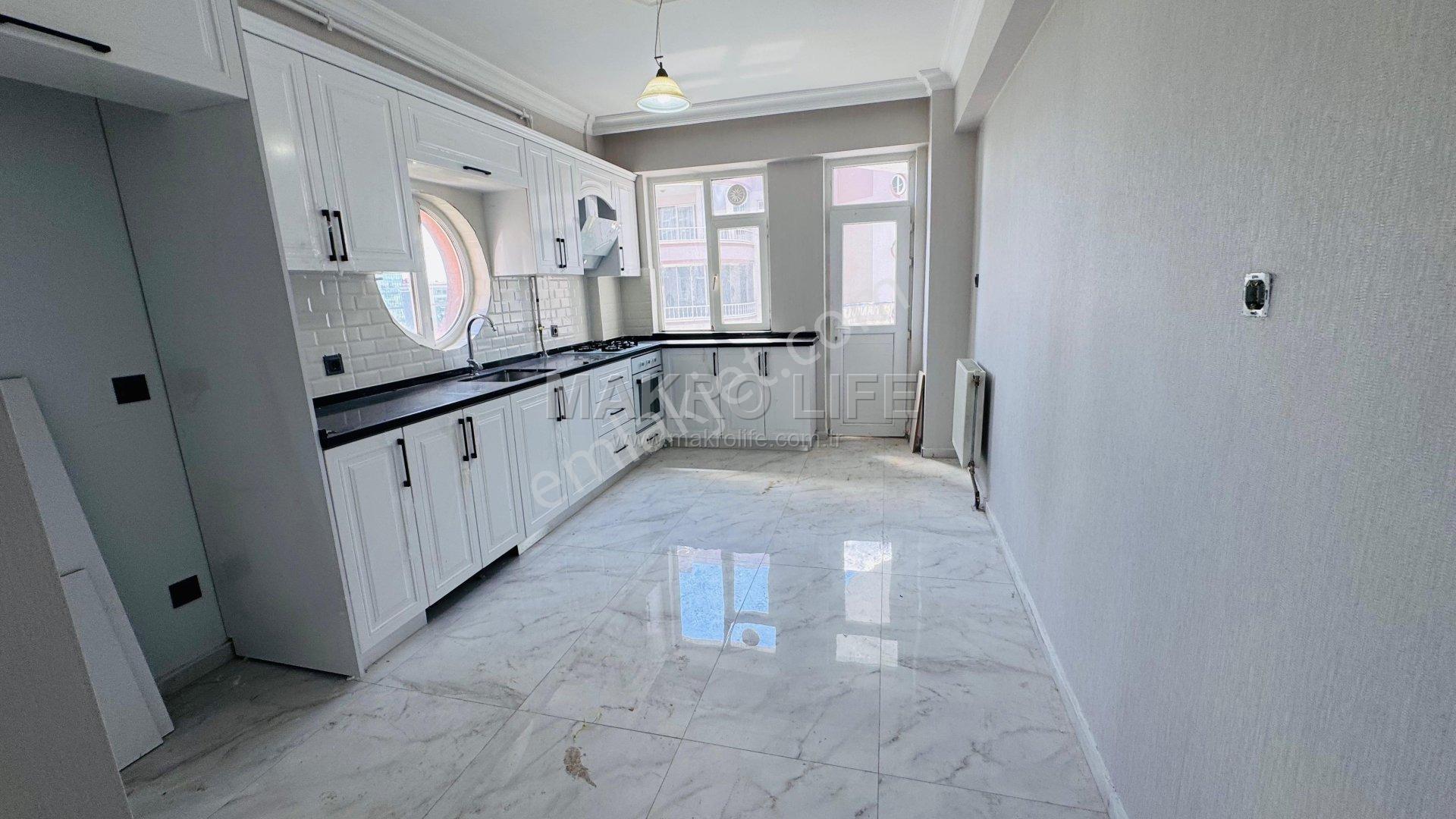 Urfa Yolu Üzerinde İçi Yenilenmiş Geniş Tip 3+1 Taşınmaya Hazır Daire - Görsel 22