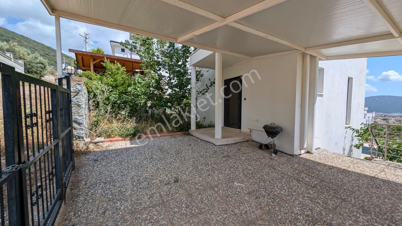 Didim Akbük’de Panaromik Deniz Manzaralı Triplex Müstakil Villa - Görsel 19