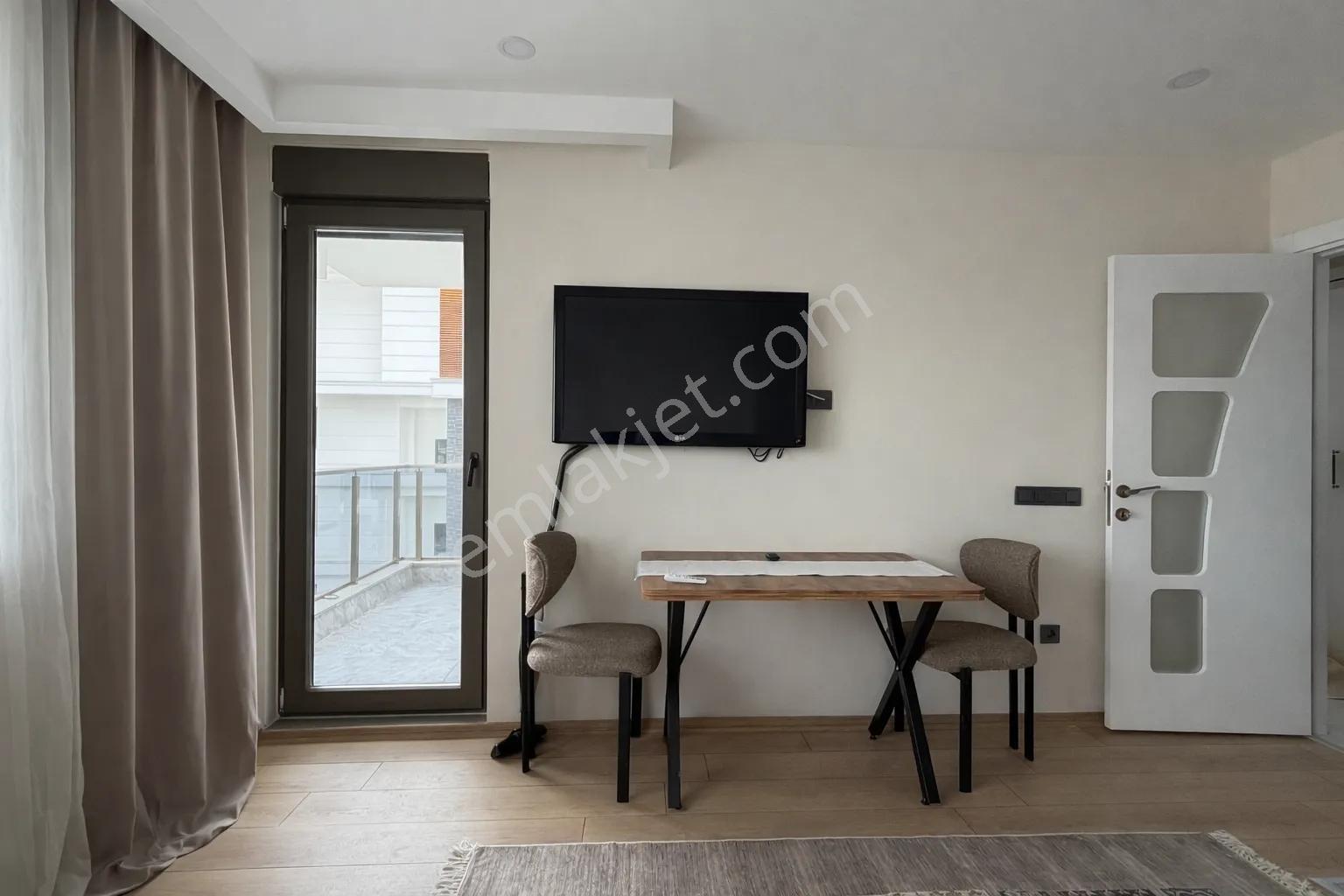 Serikte Lüks Site İçinde Eşyalı 1+1 Kiralık Daire - Görsel 7