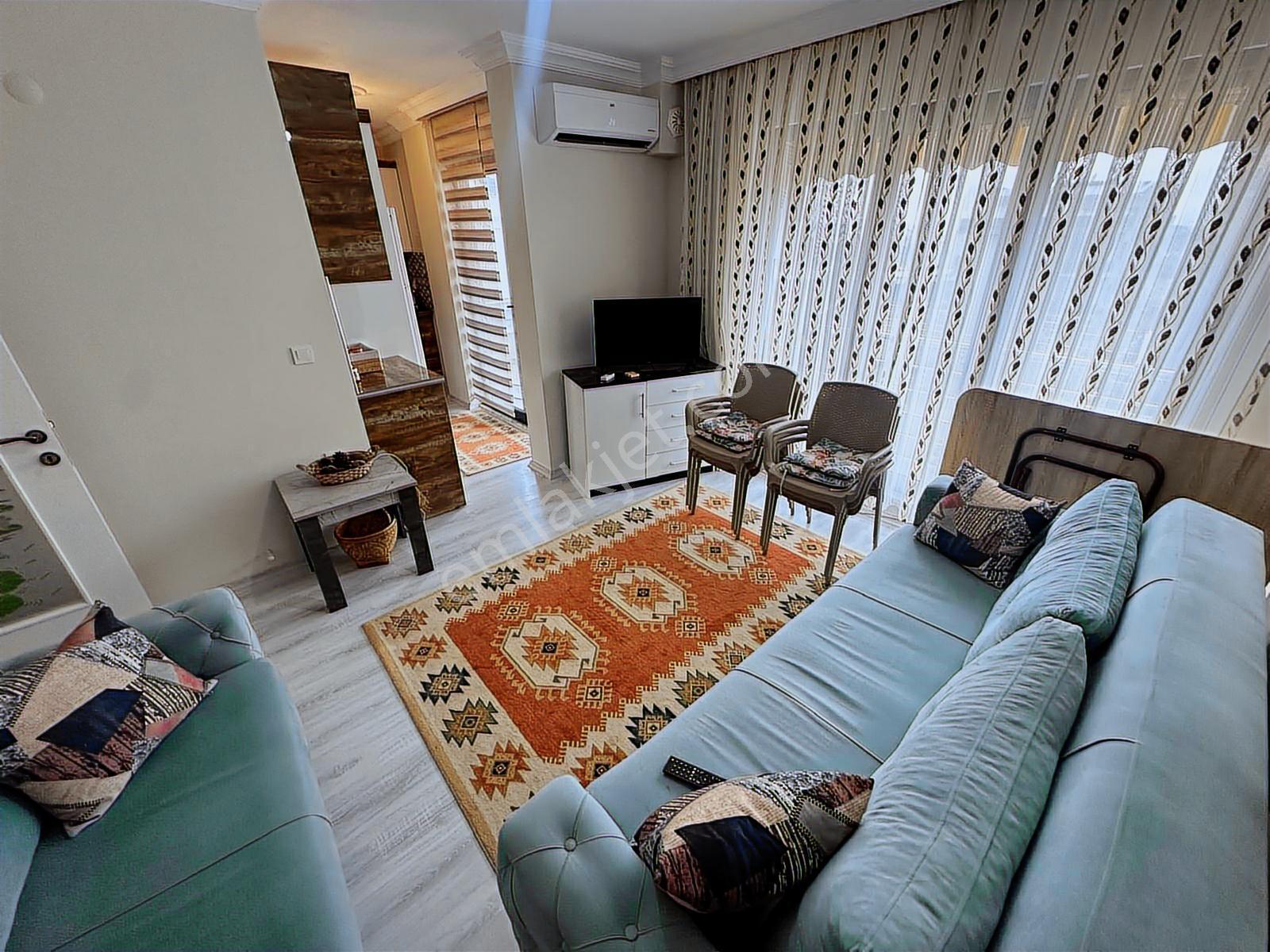 Altınoluk'da Ara Kat Manzaralı Geniş Kullanımlı 1+1 Satılıkdaire - Görsel 2