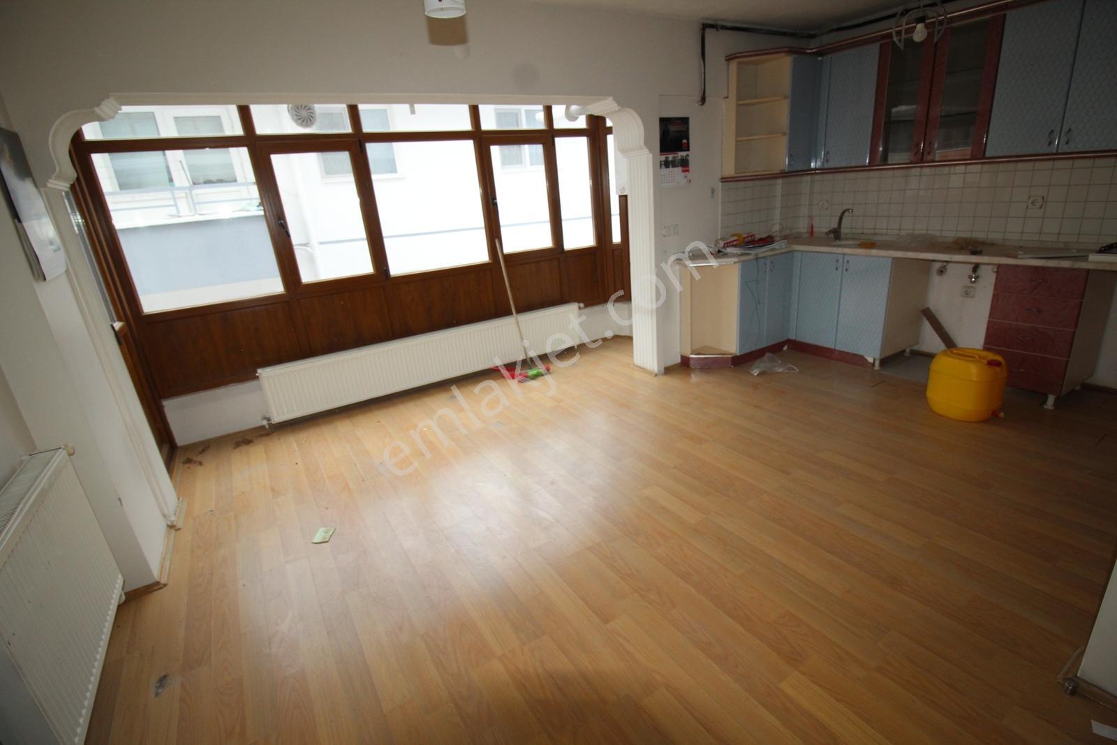 Krc'den Natayolu Caddesine Yürüme Mesafesinde 2+1 Kiralık Daire! - Görsel 17