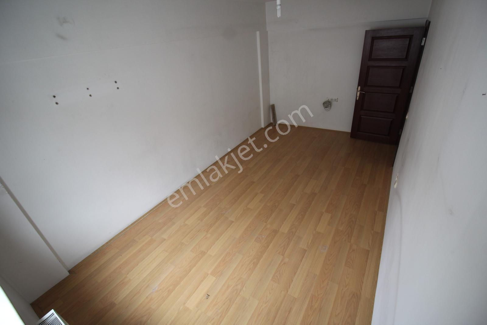 Krc'den Natayolu Caddesine Yürüme Mesafesinde 2+1 Kiralık Daire! - Görsel 13