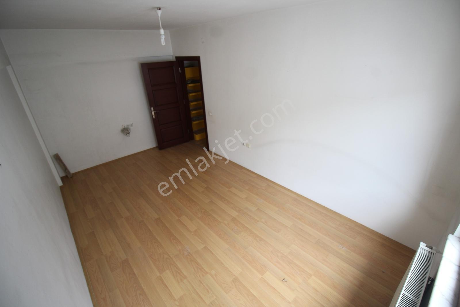 Krc'den Natayolu Caddesine Yürüme Mesafesinde 2+1 Kiralık Daire! - Görsel 14