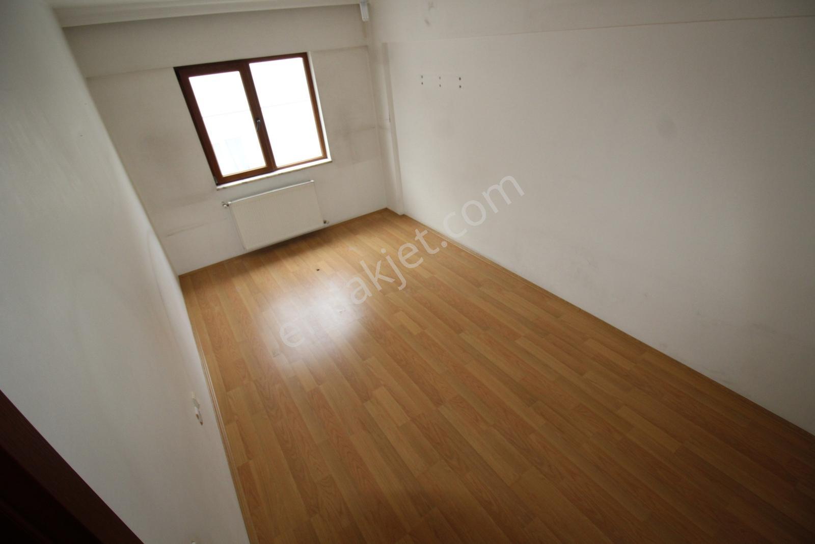 Krc'den Natayolu Caddesine Yürüme Mesafesinde 2+1 Kiralık Daire! - Görsel 12