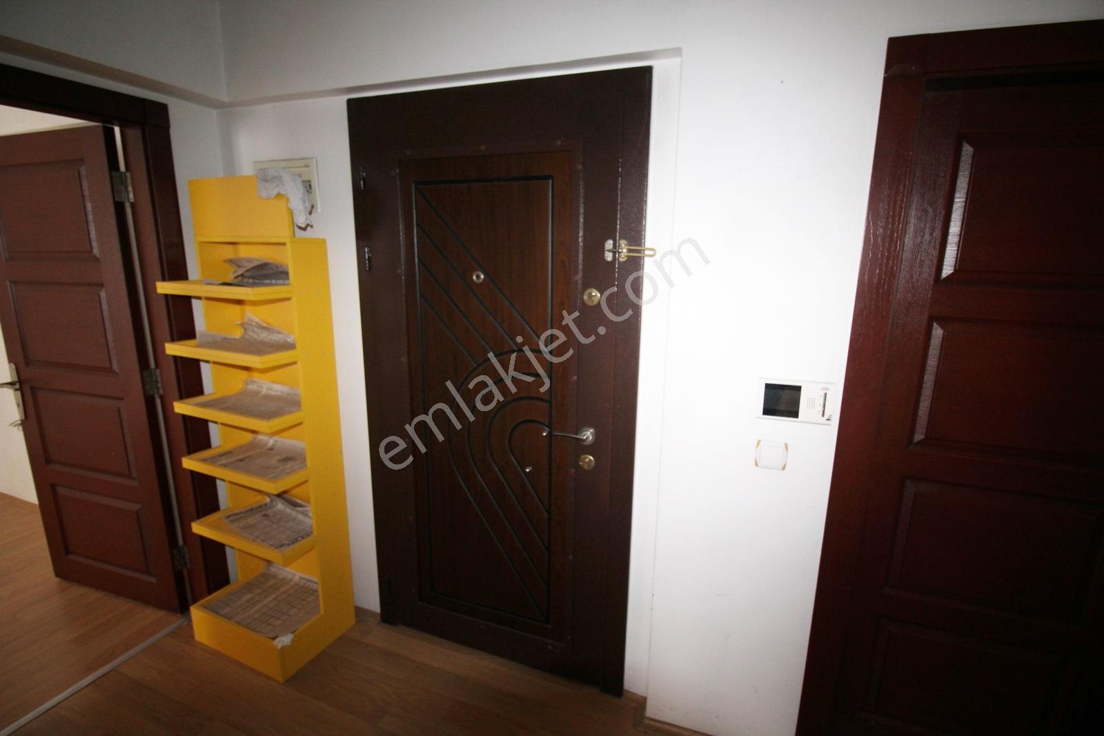 Krc'den Natayolu Caddesine Yürüme Mesafesinde 2+1 Kiralık Daire! - Görsel 4