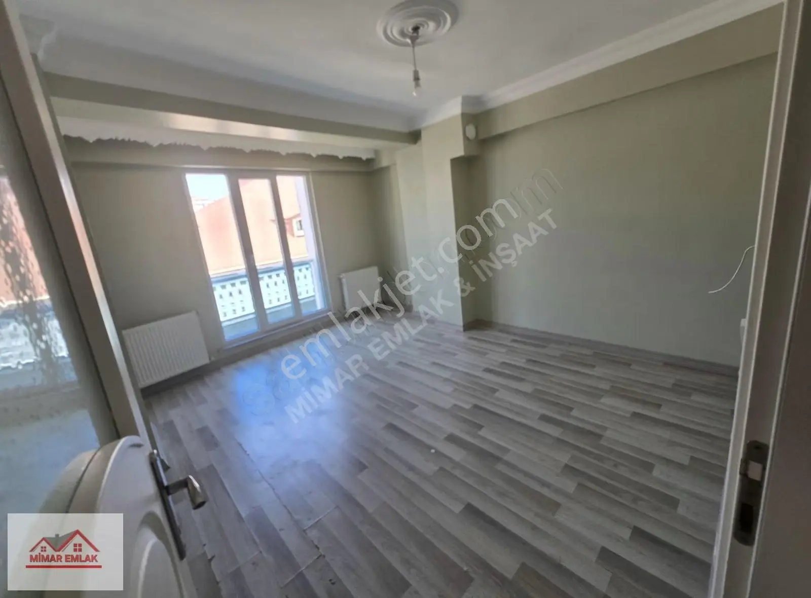 Mimar Yapıdan Güvercintepe De Satılık 2+1 Ara Kat Daire - Görsel 7