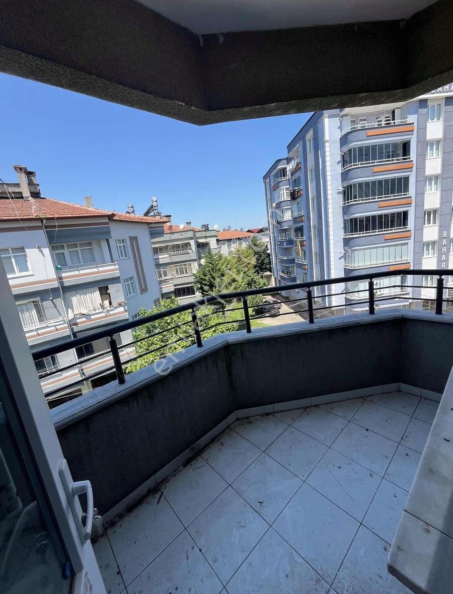 Sevgi Emlaktan Orta Mahallede Kiralık 3+1 Geniş Ve Ferah Daire - Görsel 11