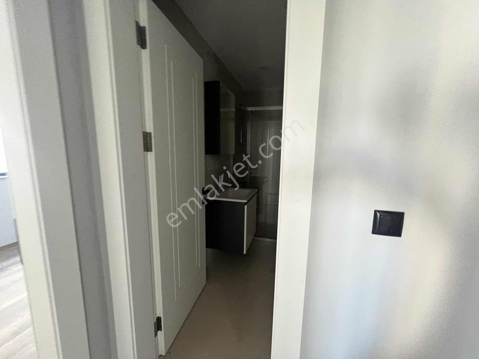 Ulaş Gayrimenkulden Cumhuriyet Mah. 1+1 Satılık Site Dairesi - Görsel 21