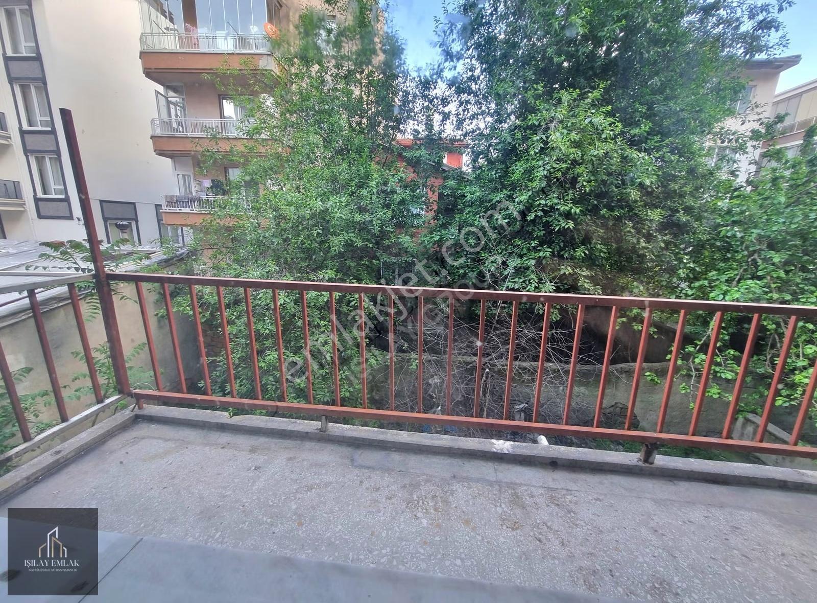 Afyon Kurtuluş Caddesi Üzeri 2+1 Kiralık Daire - Görsel 8