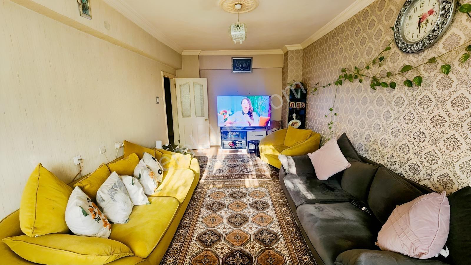 Sincan'da Ara Kat Bağımsız Salon 3+1 Satılık Daire