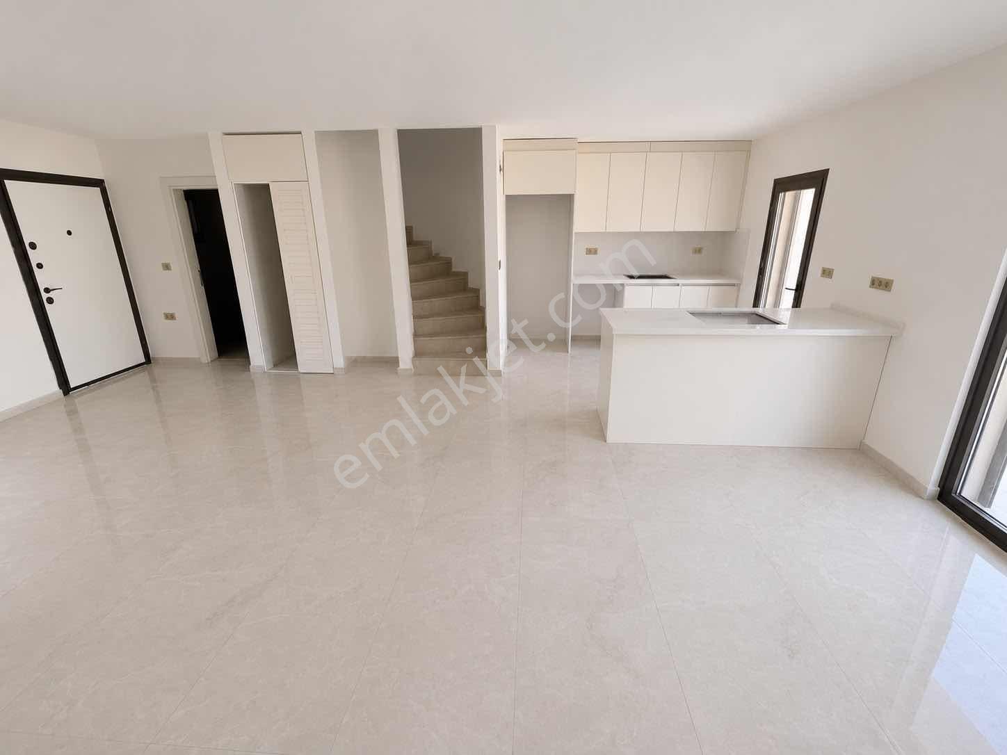 Bürmen'den Çeşme Ilıca'da Yeni 3+1 Geniş Bahçeli Villa - Görsel 9