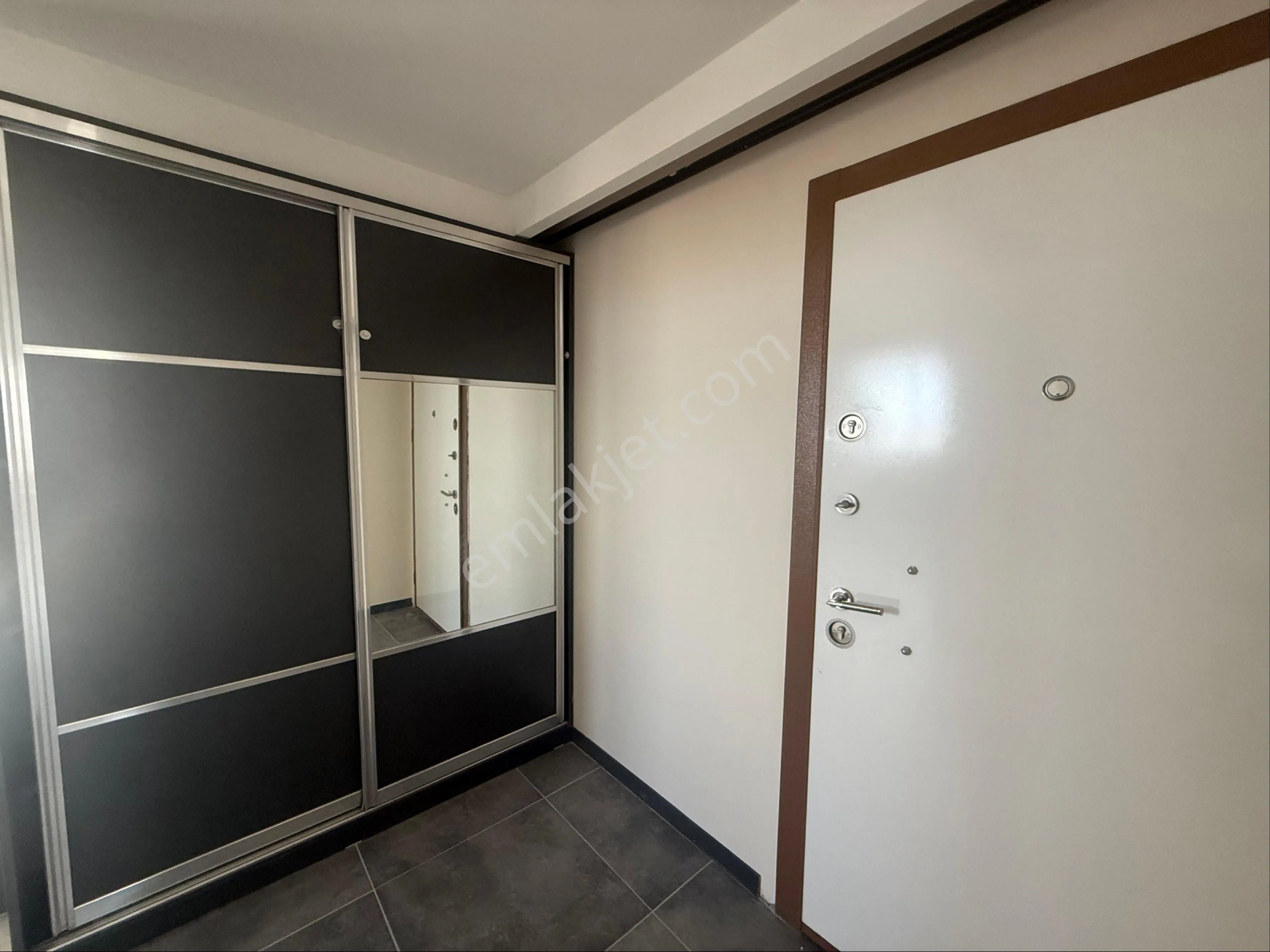 Aydınlar’da 7/24 Güvenlikli Sitede Kapalı Mutfaklı Lüks 3+1 Kiralık Daire! - Görsel 5