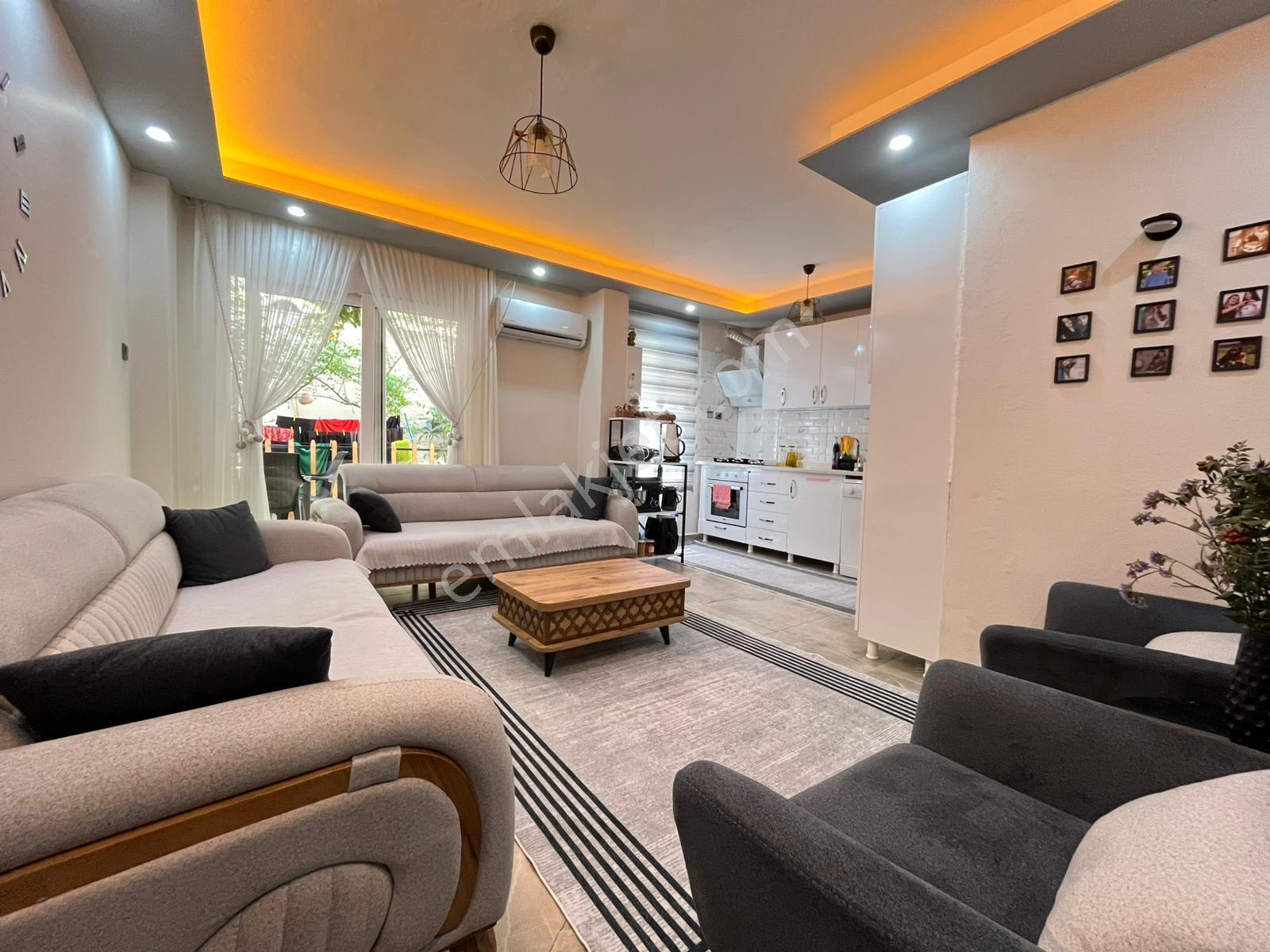 Yenişehir Aydınlıkevler’de Geniş Oturumlu 2+1 Daire