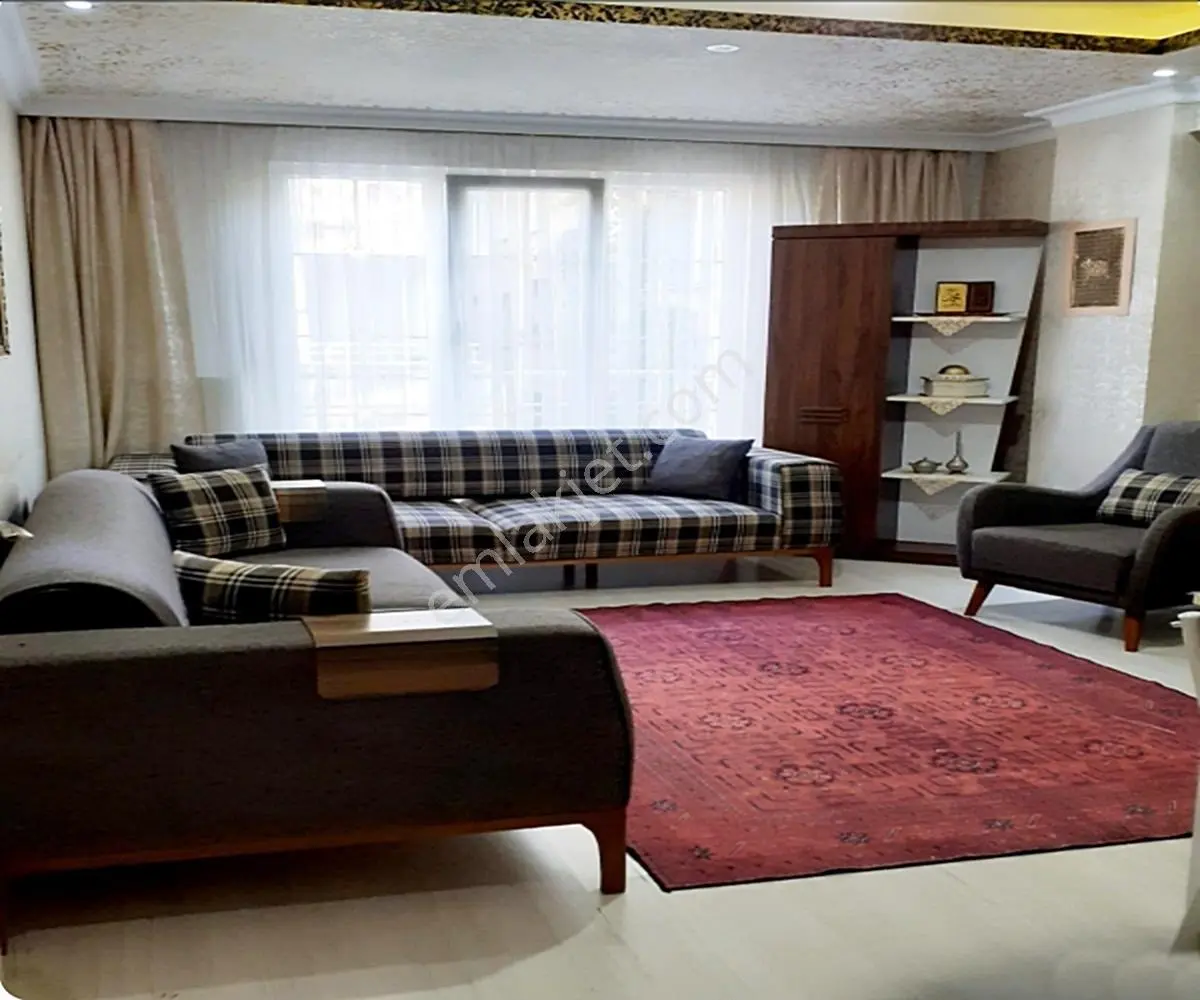 Acil Satılık !! Metrobüse Yakın Çift Cephe Balkonlu 3+1 Daire