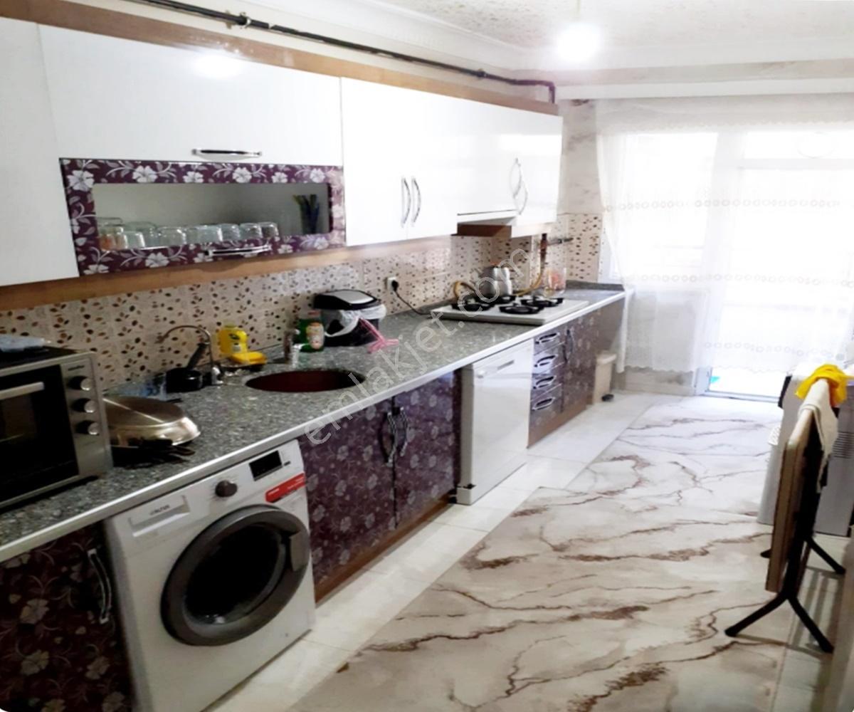 Acil Satılık !! Metrobüse Yakın Çift Cephe Balkonlu 3+1 Daire - Görsel 10