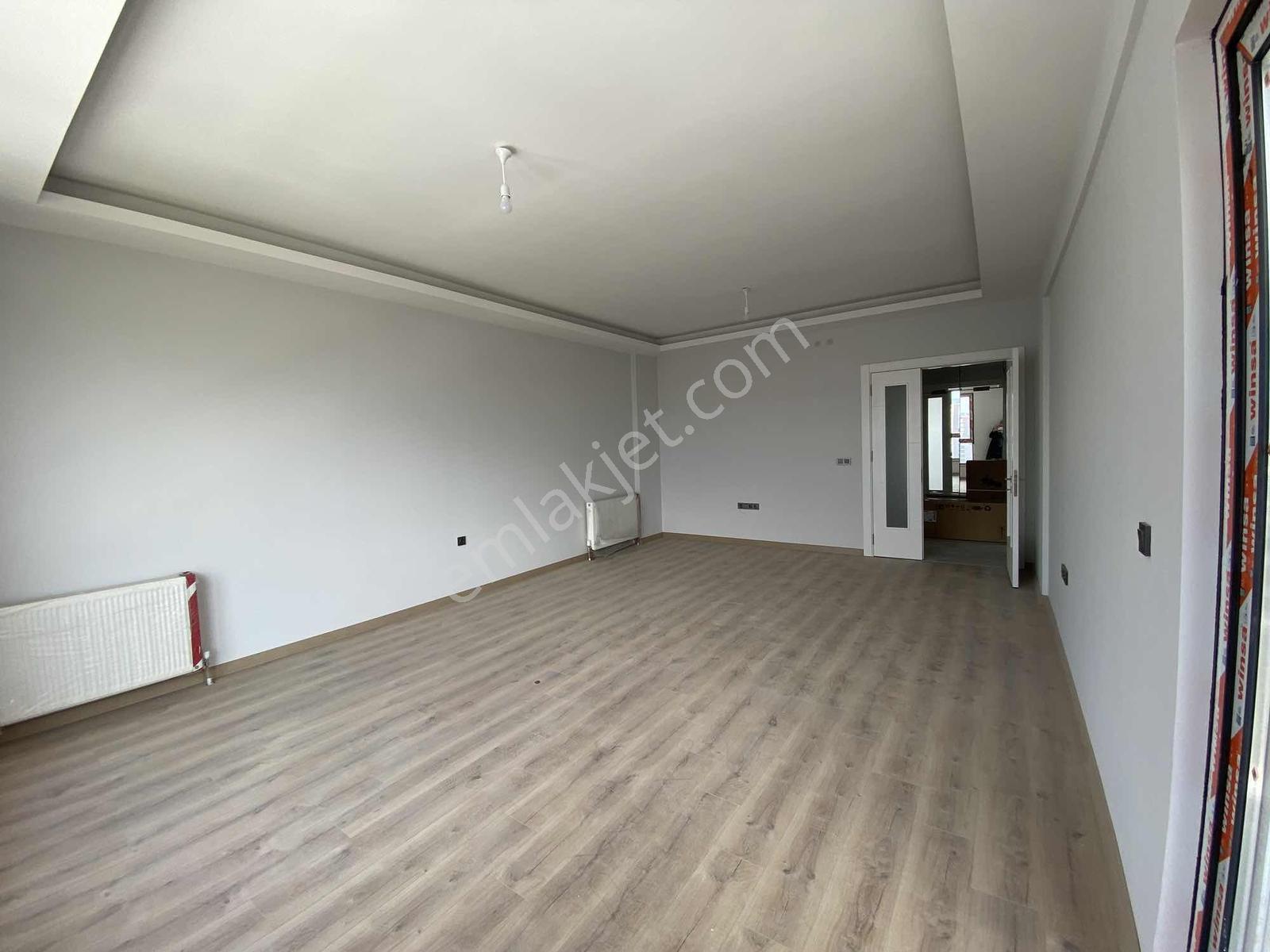 Susuz' Da Kapalı Otoparklı Site İçi Satılık 4.5+1 Daire - Görsel 28
