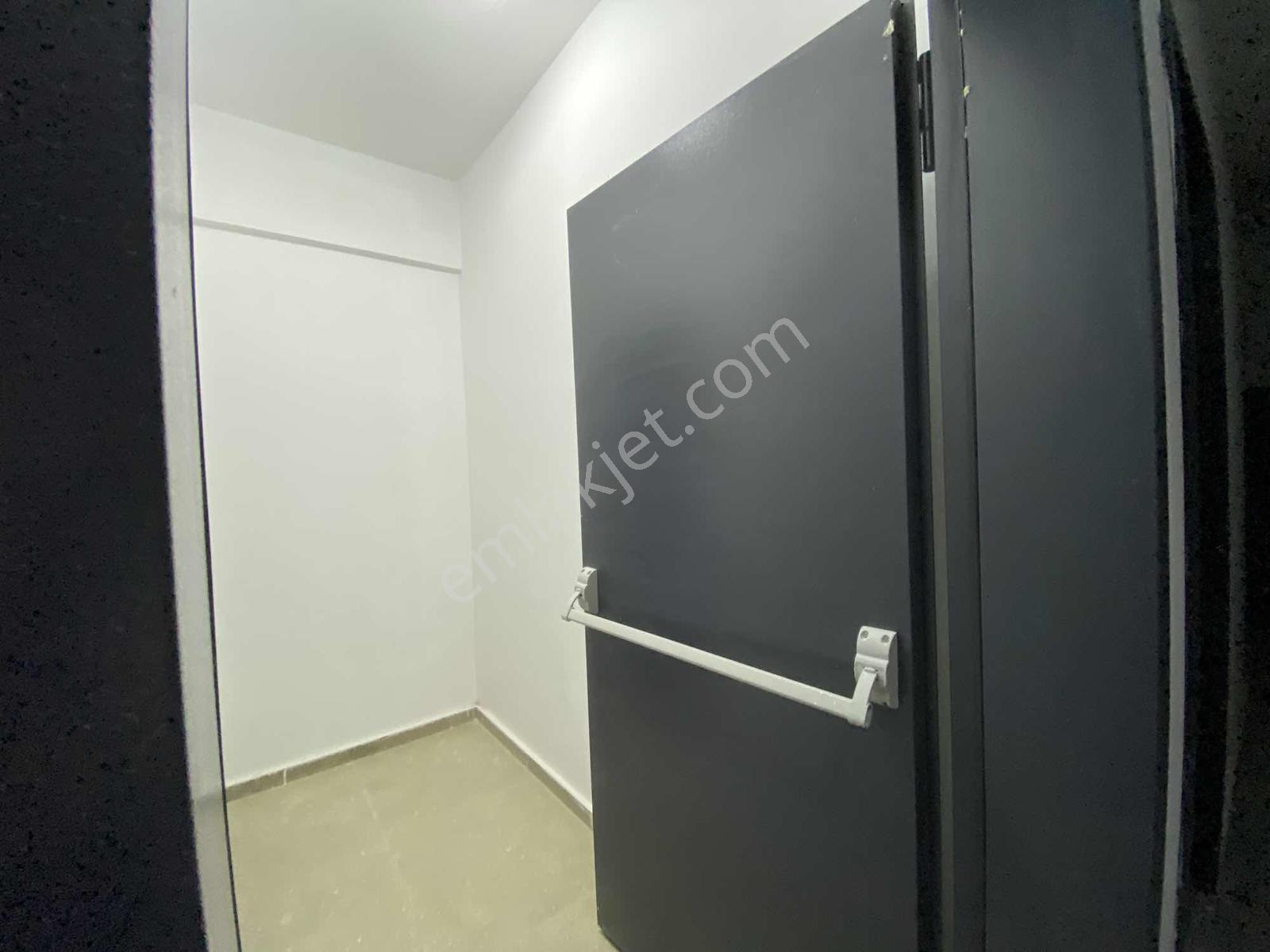 Susuz' Da Kapalı Otoparklı Site İçi Satılık 4.5+1 Daire - Görsel 30