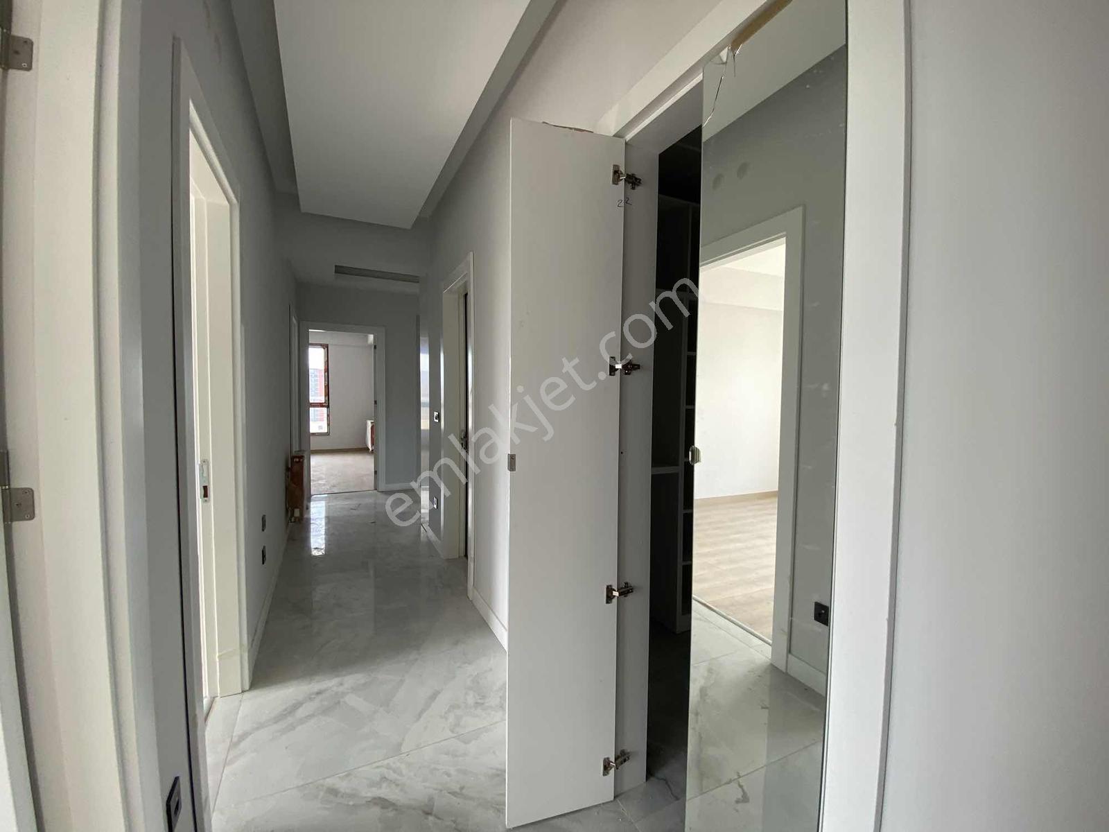 Susuz' Da Kapalı Otoparklı Site İçi Satılık 4.5+1 Daire - Görsel 44