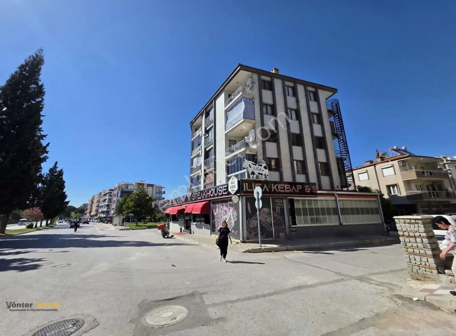 Yönter Emlaktan Tire Merkezde Cadde Üzeri Satılık 130 M² 3+1