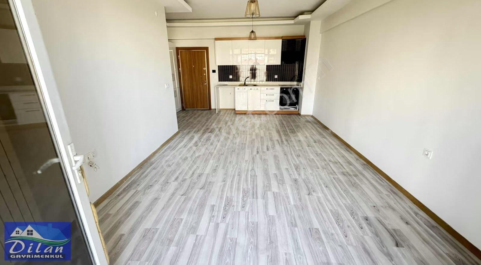 Site İçerisinde Hol Park 1+1 Boş Kiralık - Görsel 3
