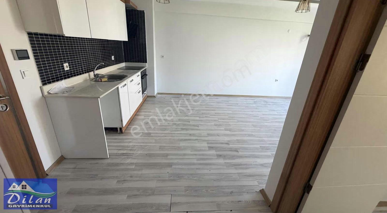 Site İçerisinde Hol Park 1+1 Boş Kiralık - Görsel 7