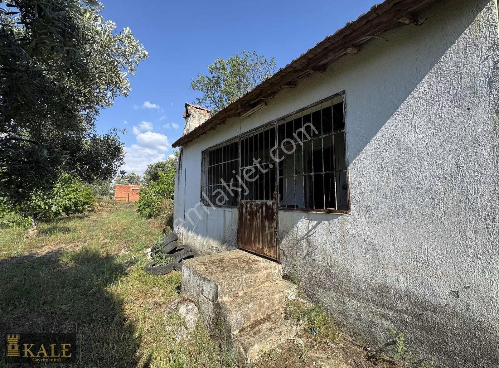 Kale'den İçinde Numaratajlı Evi Bulunan Bahçe - Görsel 3