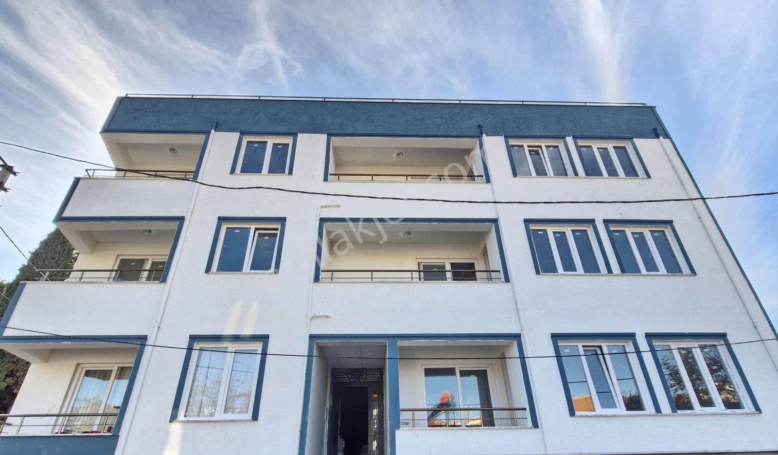 Gömeç Yaya Mah.de 2+1 Kapalı Mutfak Doğalgazlı Satılık Daire