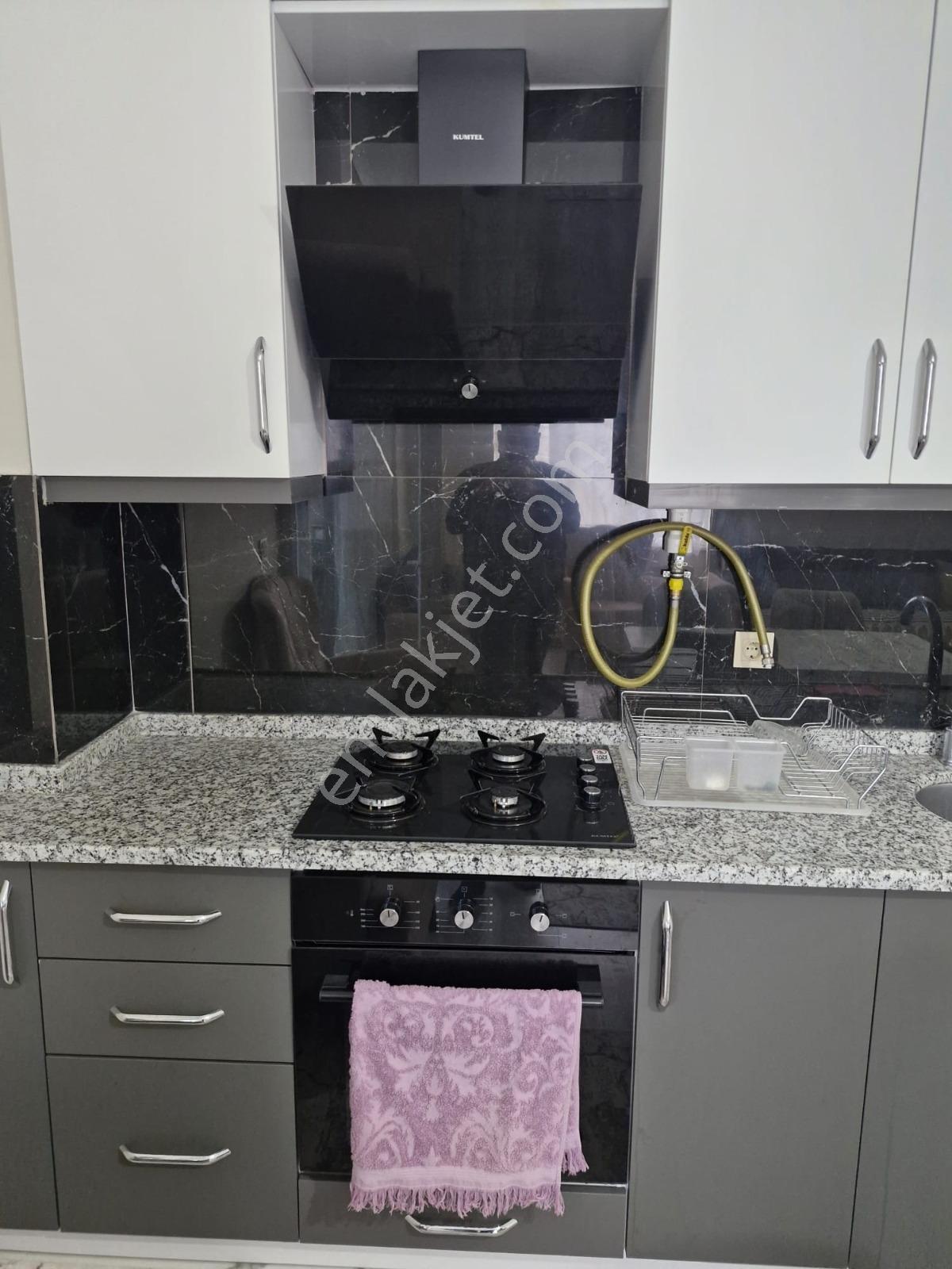 Çarşı Merkezinde Full Eşyalı 1+1 Doğalgazlı Kiralık Daire - Görsel 11