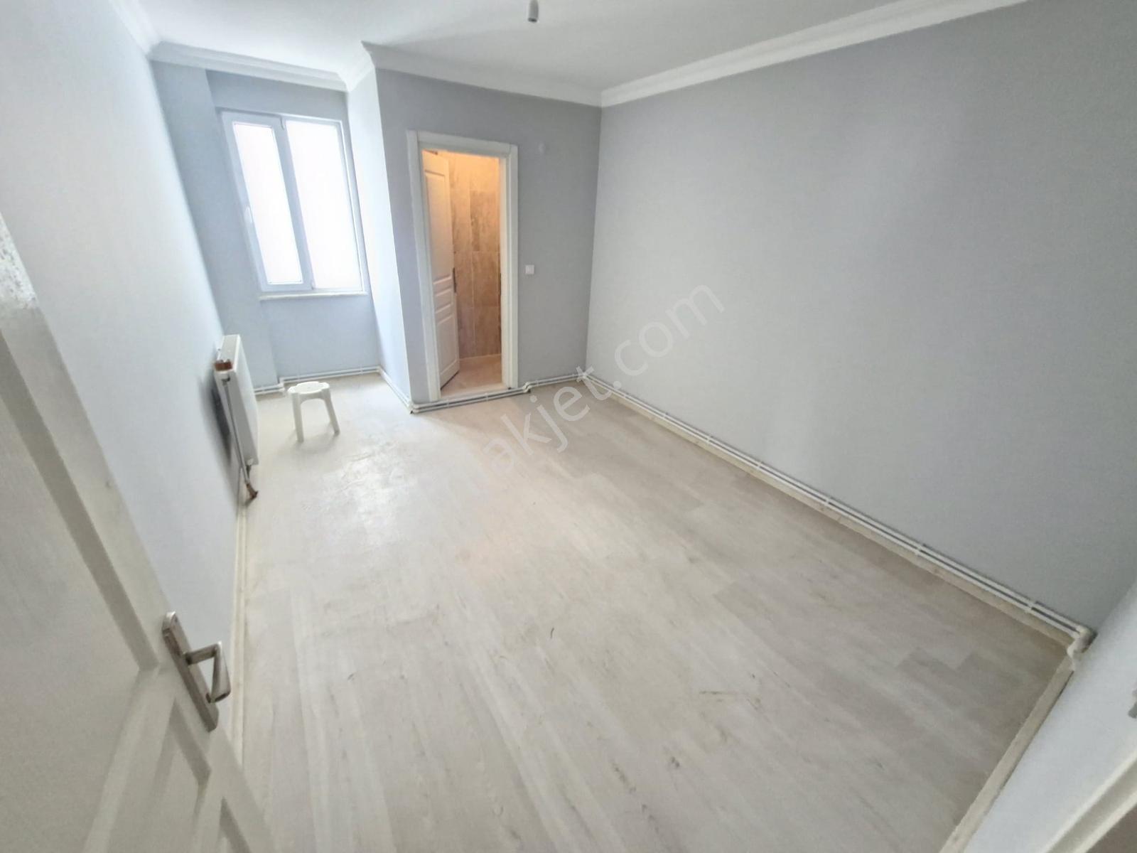 Çarşı Merkezinde Emsalsiz 3+1 Ebeveny Banyolu Kiralık Daire - Görsel 25