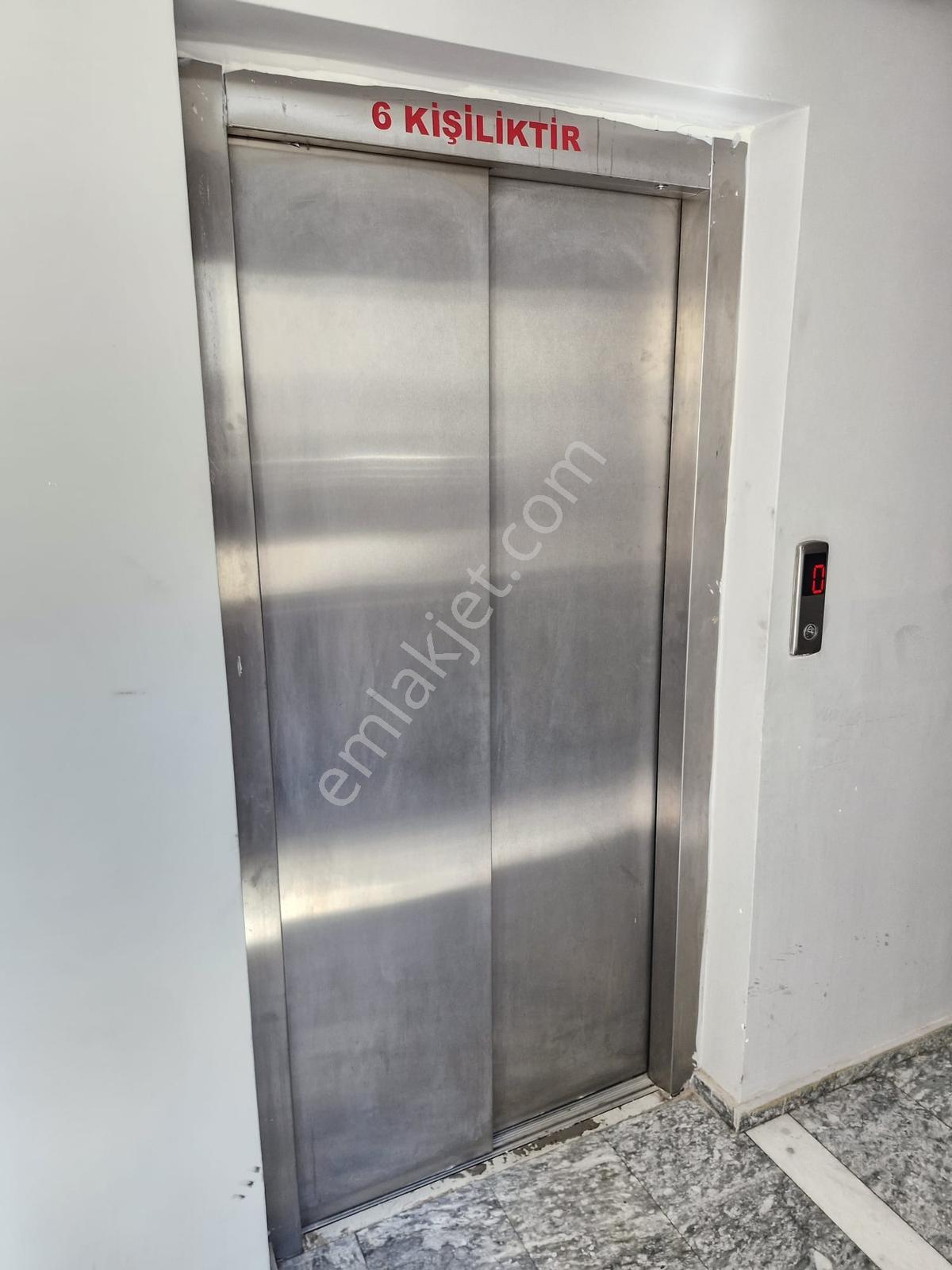 Çarşı Merkezinde Emsalsiz 3+1 Ebeveny Banyolu Kiralık Daire - Görsel 7