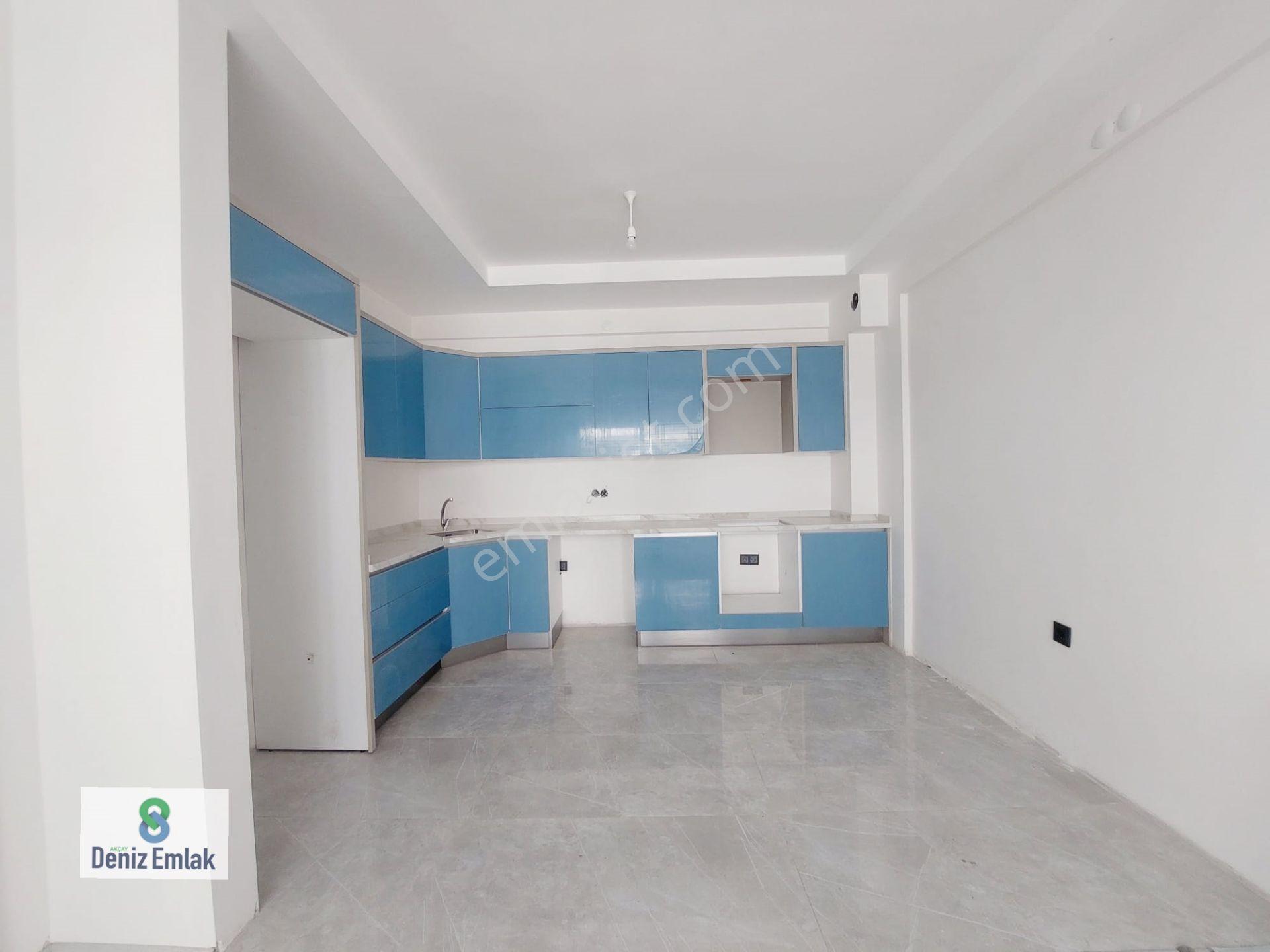 Denizden Akçayda Havuzlu Otoparklı Ful Kredili Satılık 1+1 Daire.
