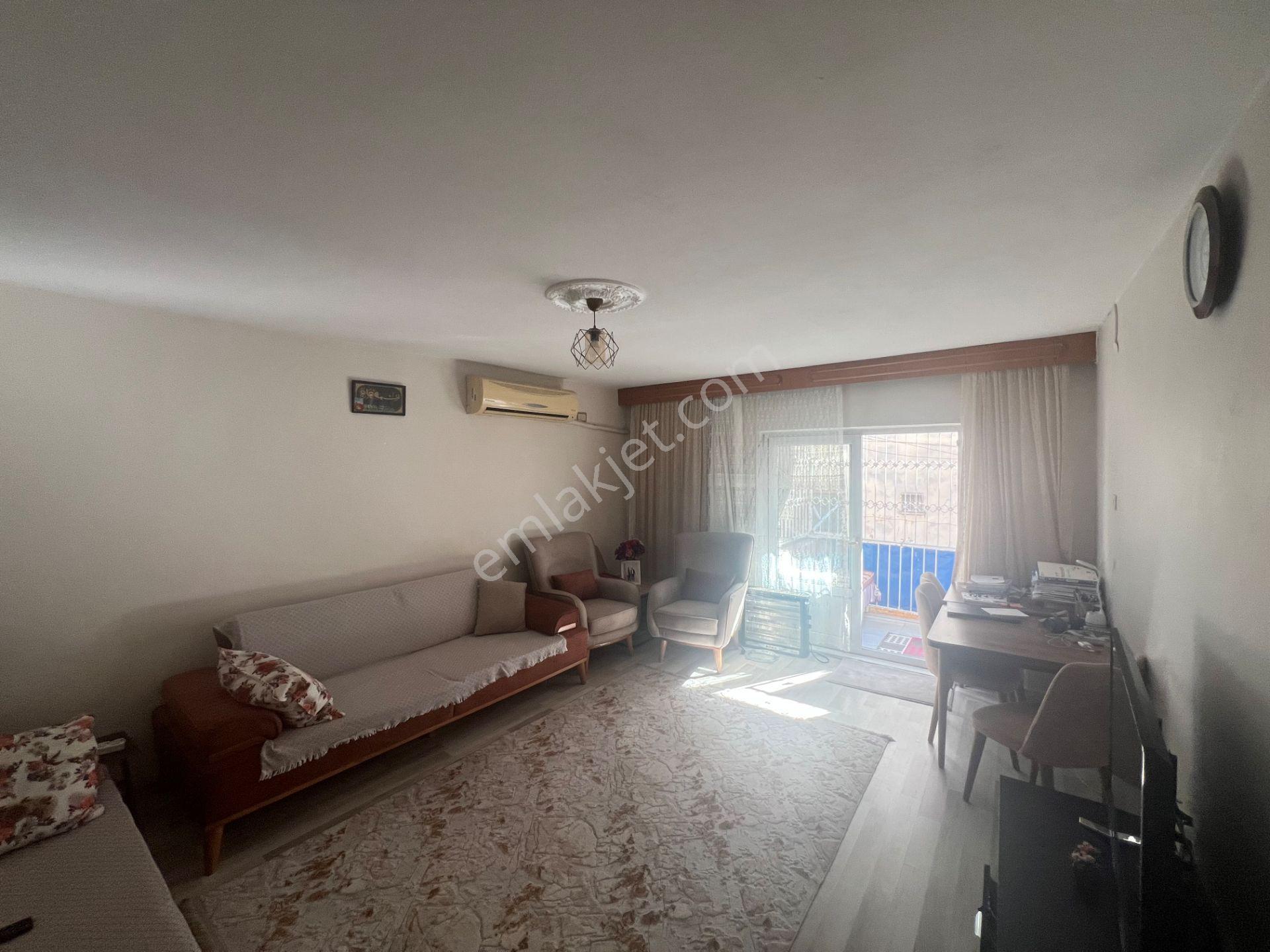 Prestij'den Güneykent'te Ayrı Mutfak Geniş Oturumlu 2+1 Daire - Görsel 3