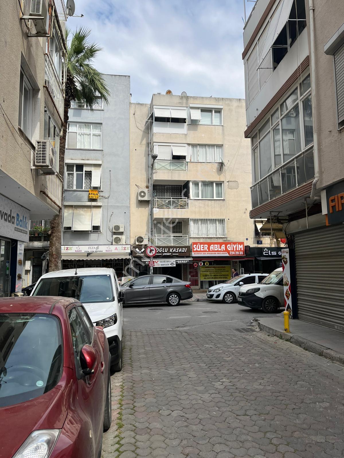 Ogün'den Güzelyalı Merkezde Full Yapılı Devren Kiralık Berber Dükkanı - Görsel 3