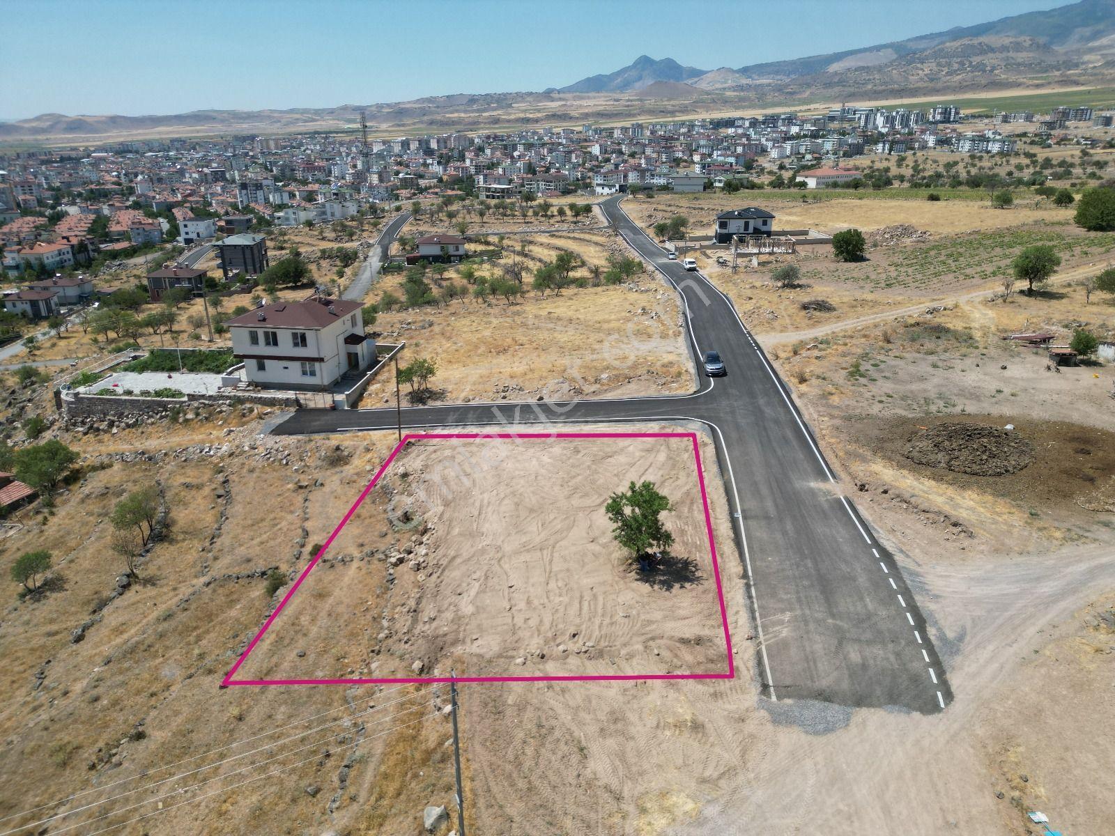 Öz Gaye Emlaktan Develi Gölemen Mevkiinde Satılık Köşe Başı Villa Parseli - Görsel 5