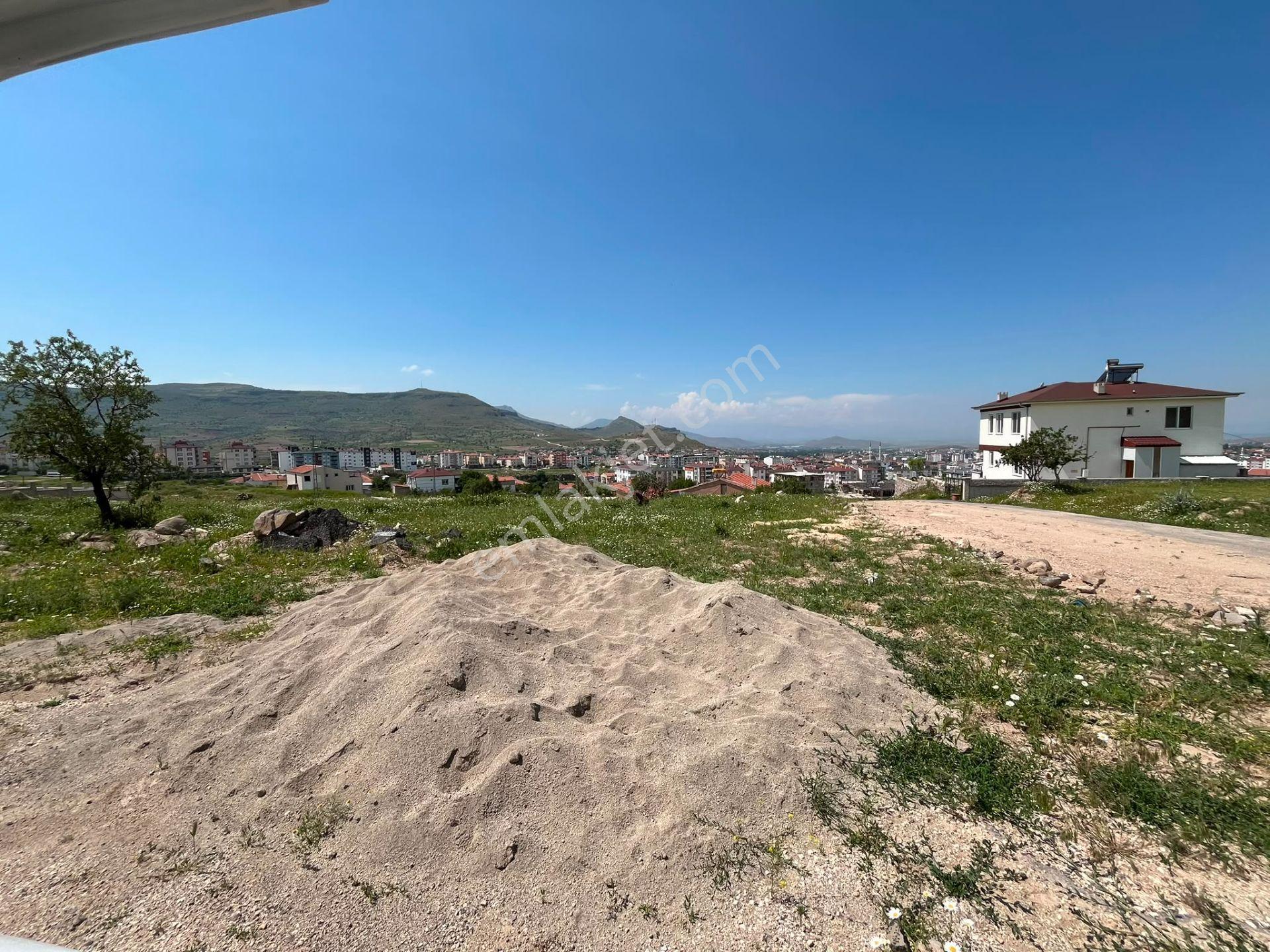 Öz Gaye Emlaktan Develi Gölemen Mevkiinde Satılık Köşe Başı Villa Parseli - Görsel 8