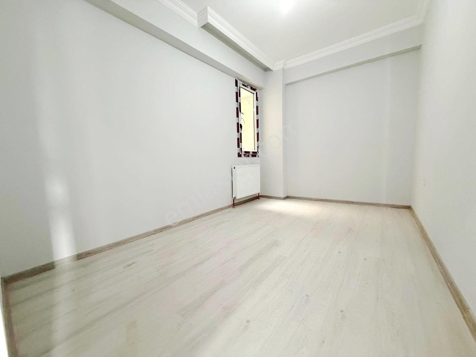 Fatih Emlaktan Cadde Üzeri Satılık 3+1 Ara Kat Sıfır Daire - Görsel 9