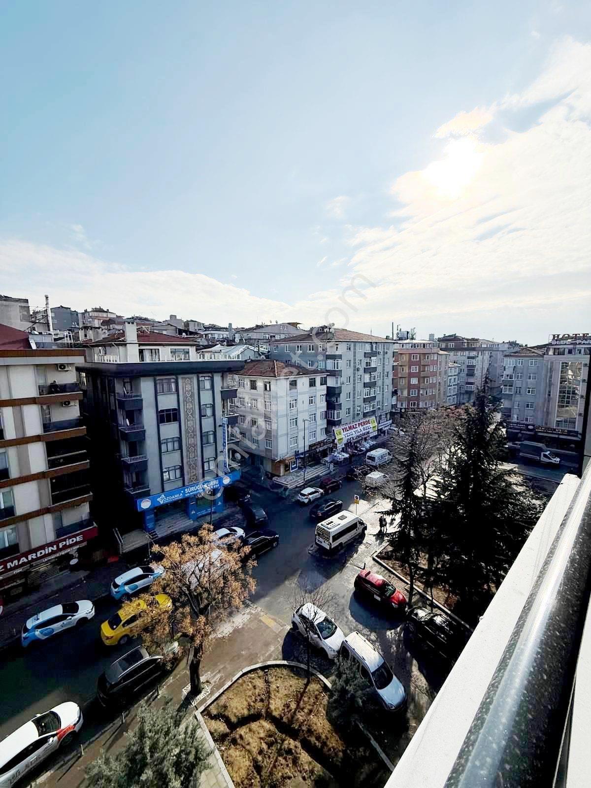 Fatih Emlaktan Cadde Üzeri Satılık 3+1 Ara Kat Sıfır Daire - Görsel 13