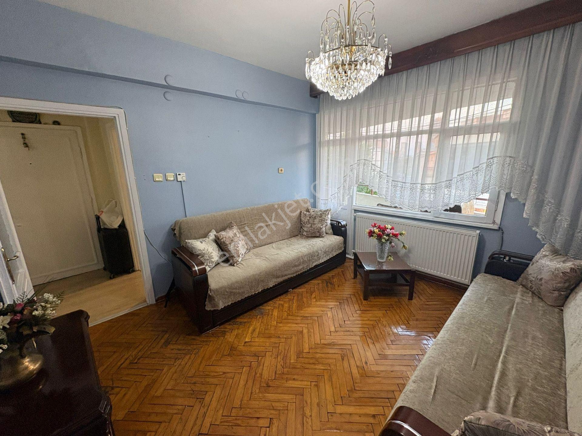 Yamanevler Küçüksu Caddesinde Teraslı Dubleks Daire - Görsel 2
