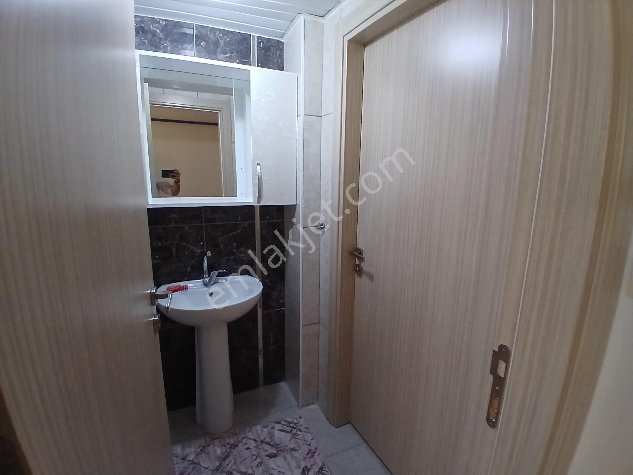 Akçay Emlak'tan Akşehir Yarenler Mahallesinde Asansörlü Eşyalı Kiralık 3+1 Daire - Görsel 13