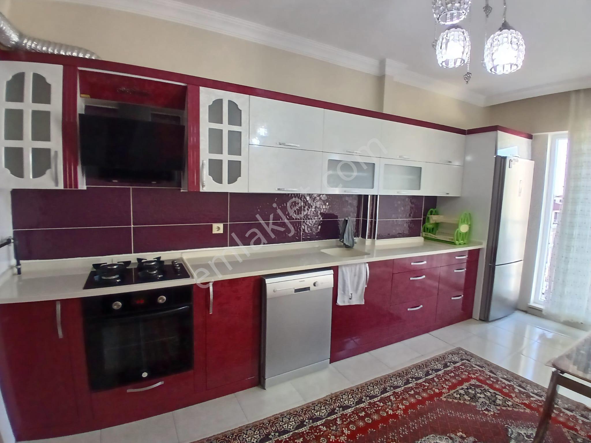 Akçay Emlak'tan Akşehir Yarenler Mahallesinde Asansörlü Eşyalı Kiralık 3+1 Daire - Görsel 3