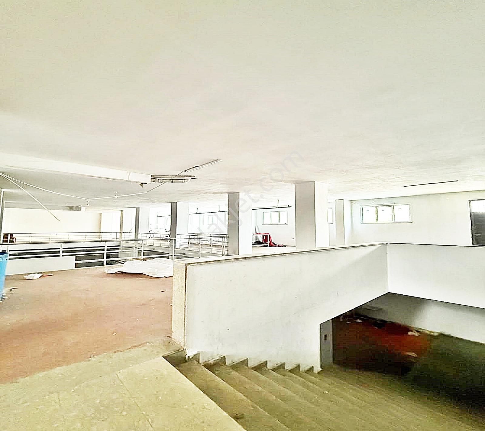 Esenyurt Osmangazi Mahallesi 1000m2 İki Katlı Kiralık 80.000tl - Görsel 20