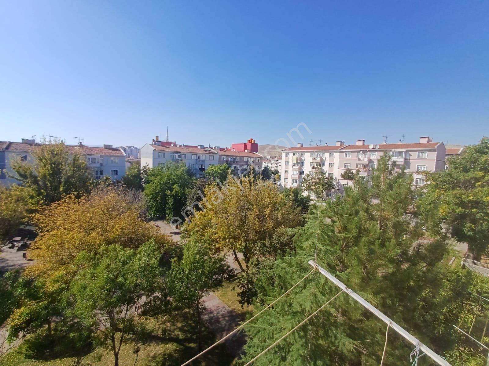 Sincan Fatih Mahallesinde Hastaneye Metroya Yakın 3+1 Kiralık Daire - Görsel 14