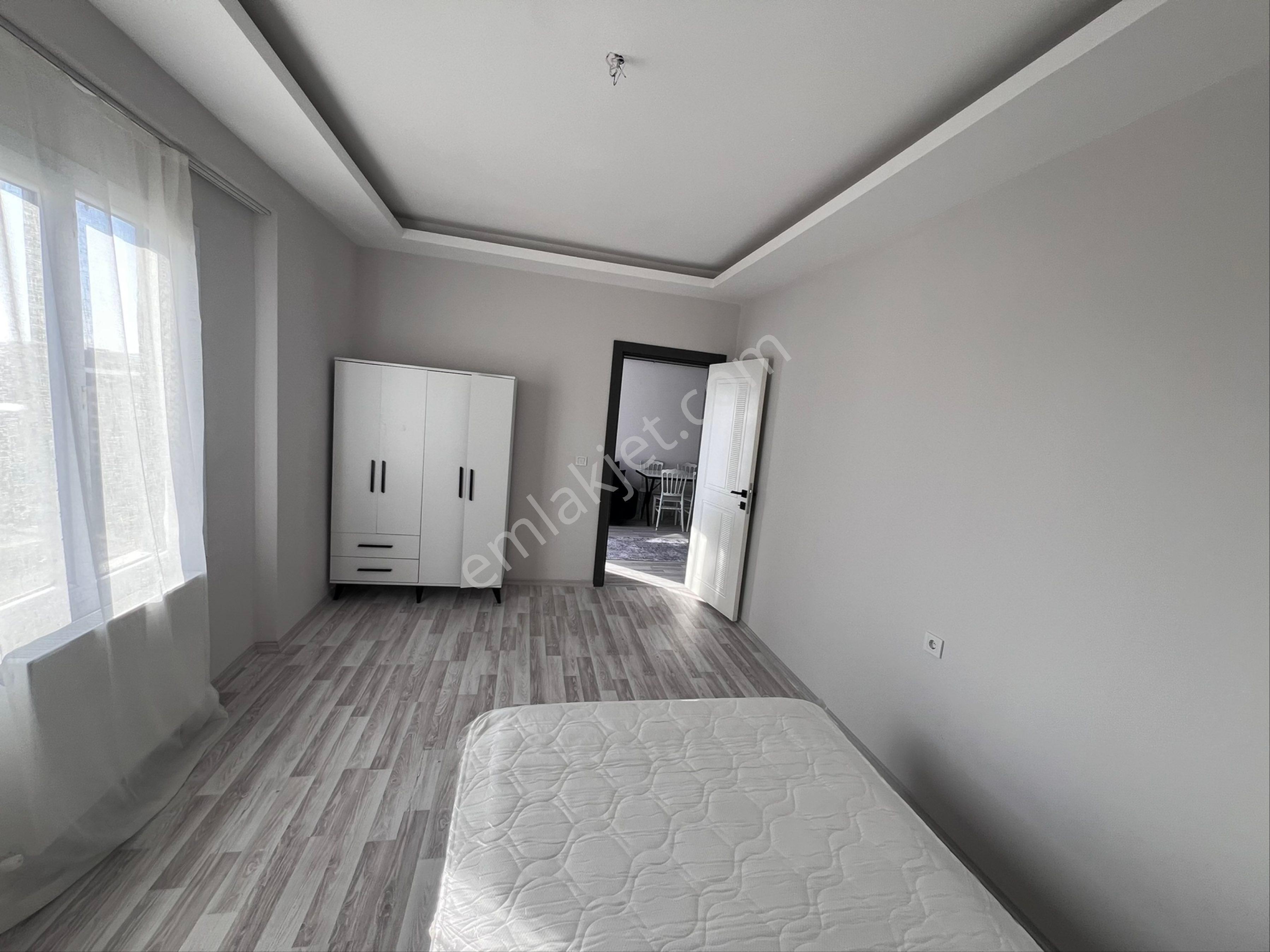 Murat Emlaktan Hastane Yanı Ultra Lüks Sıfır Eşyalı 1+1 Dairemiz Kiralıktır - Görsel 16