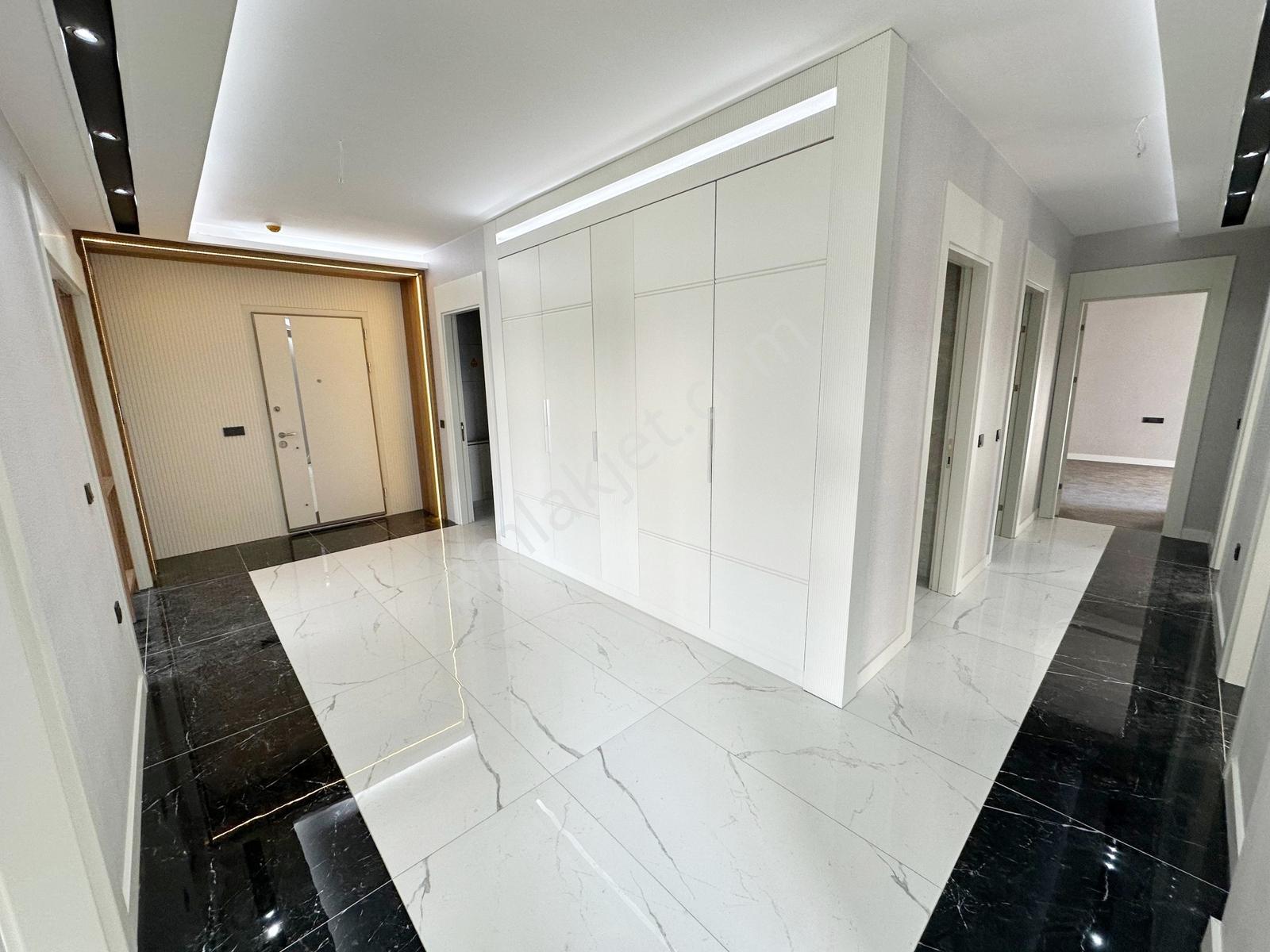 Teras Ovacık'ta Akıllı Ev Sistemli Ultra Lüks 4+1 Kiralık Daire - Görsel 33