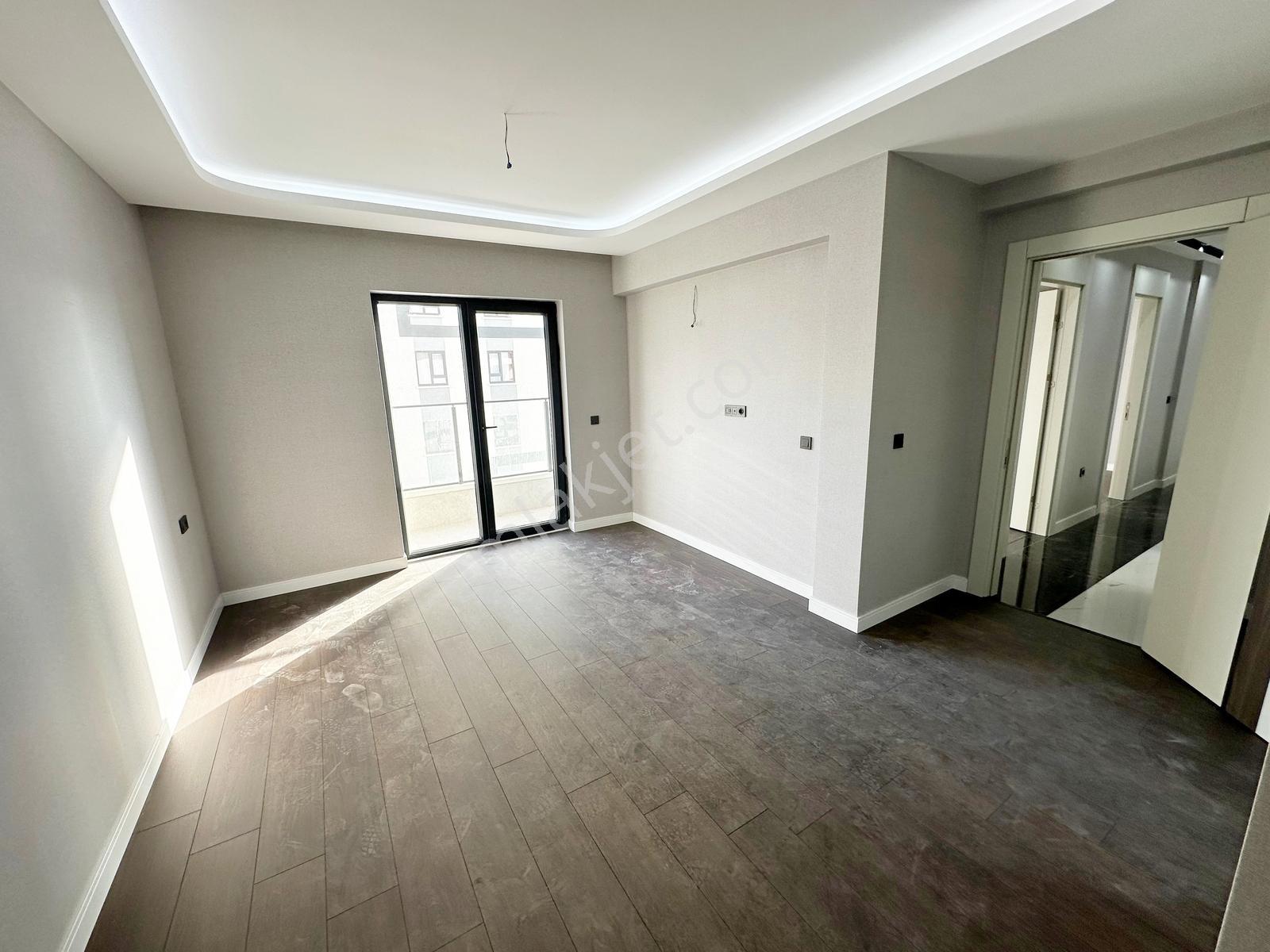 Teras Ovacık'ta Akıllı Ev Sistemli Ultra Lüks 4+1 Kiralık Daire - Görsel 19
