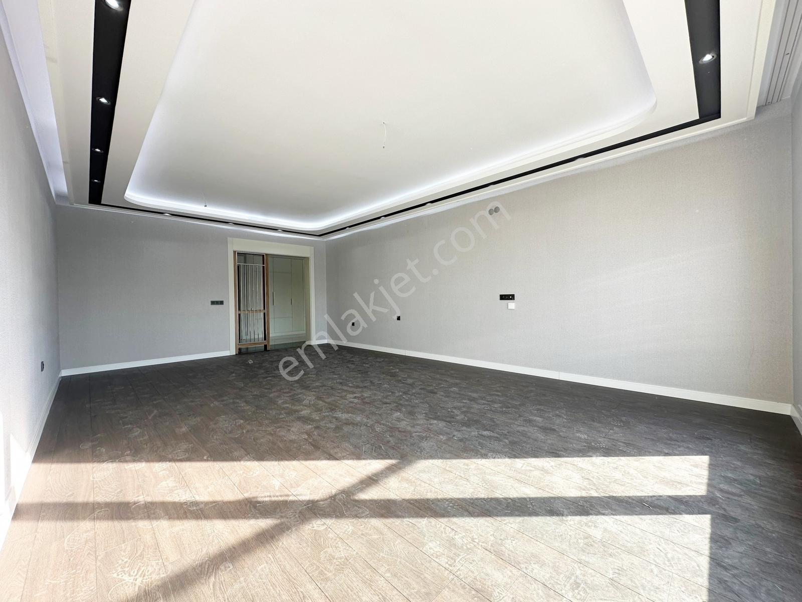 Teras Ovacık'ta Akıllı Ev Sistemli Ultra Lüks 4+1 Kiralık Daire - Görsel 17